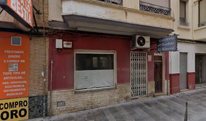 Foto 1 de Empeños a lo Bestia, Sagunt