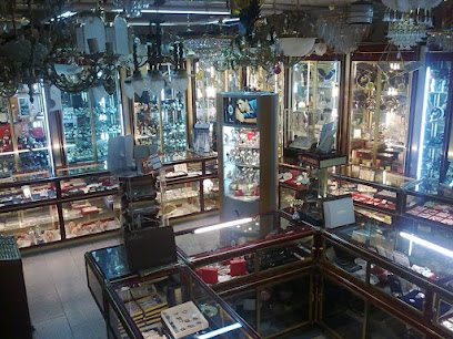 Foto 1 de PEDRO FALCÓN RELOJERÍA Y JOYERÍA, S.L., El Viso del Alcor